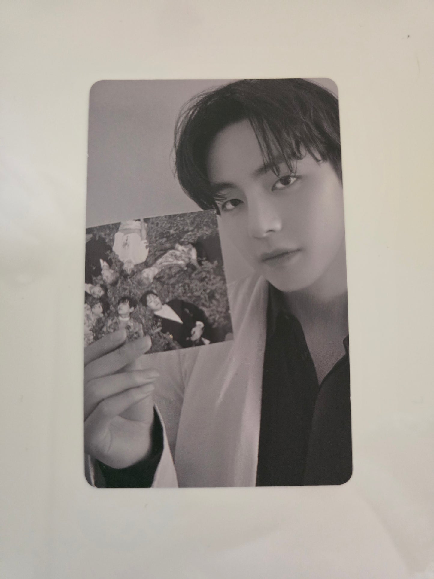 V - Photocards