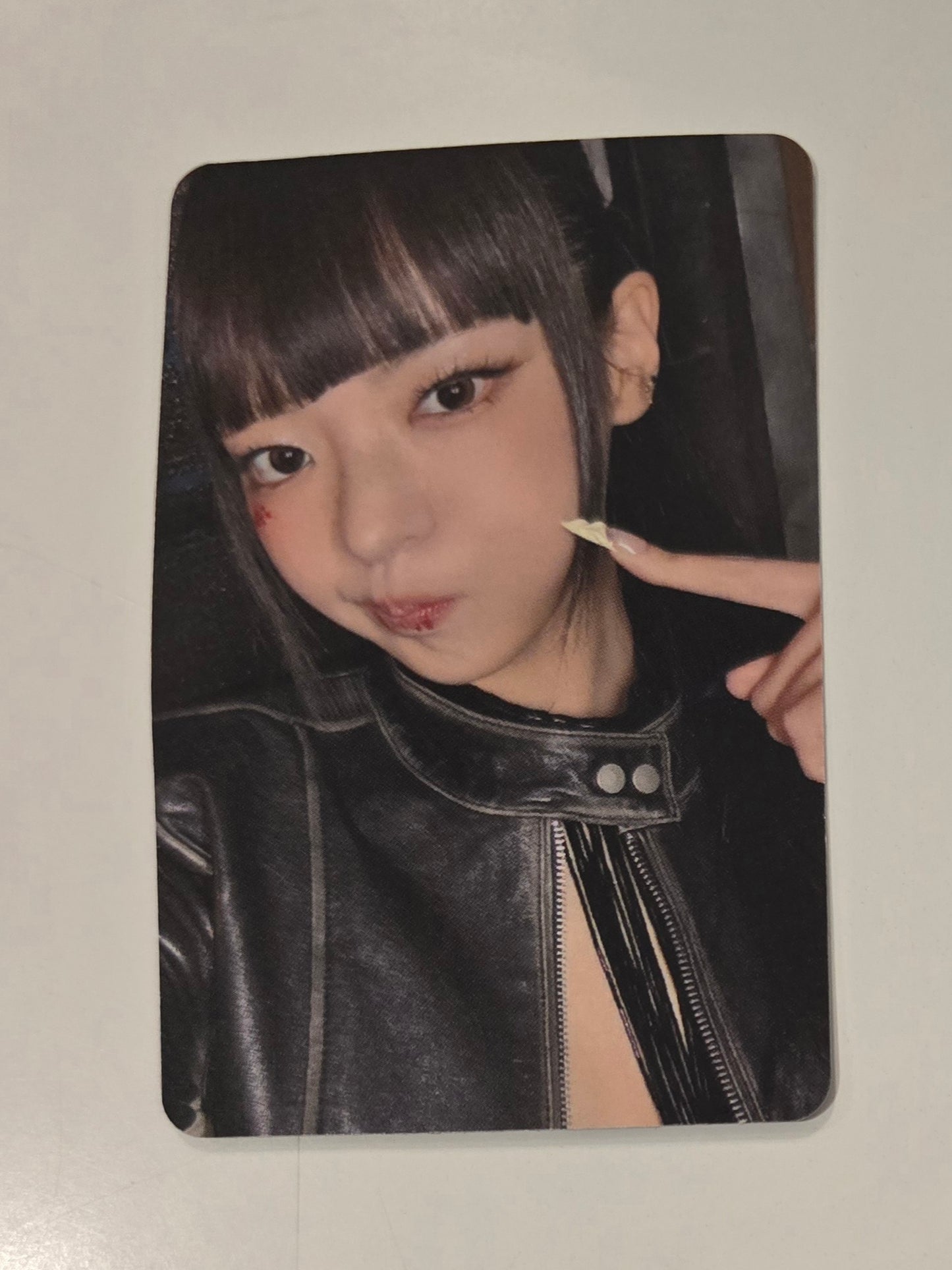 Lia Photocards