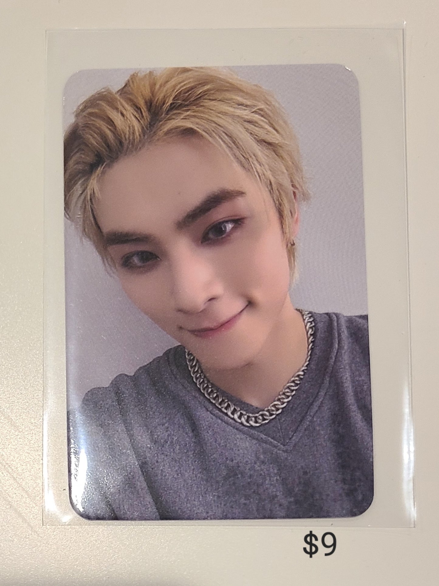 Xiaojun Photocards