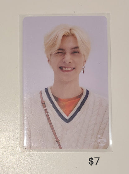 Hendery Photocards