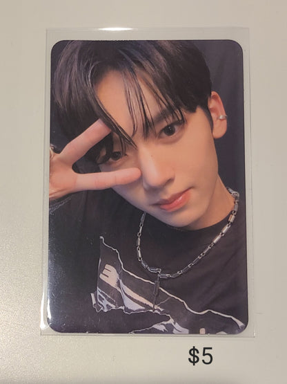 Yujin Photocards