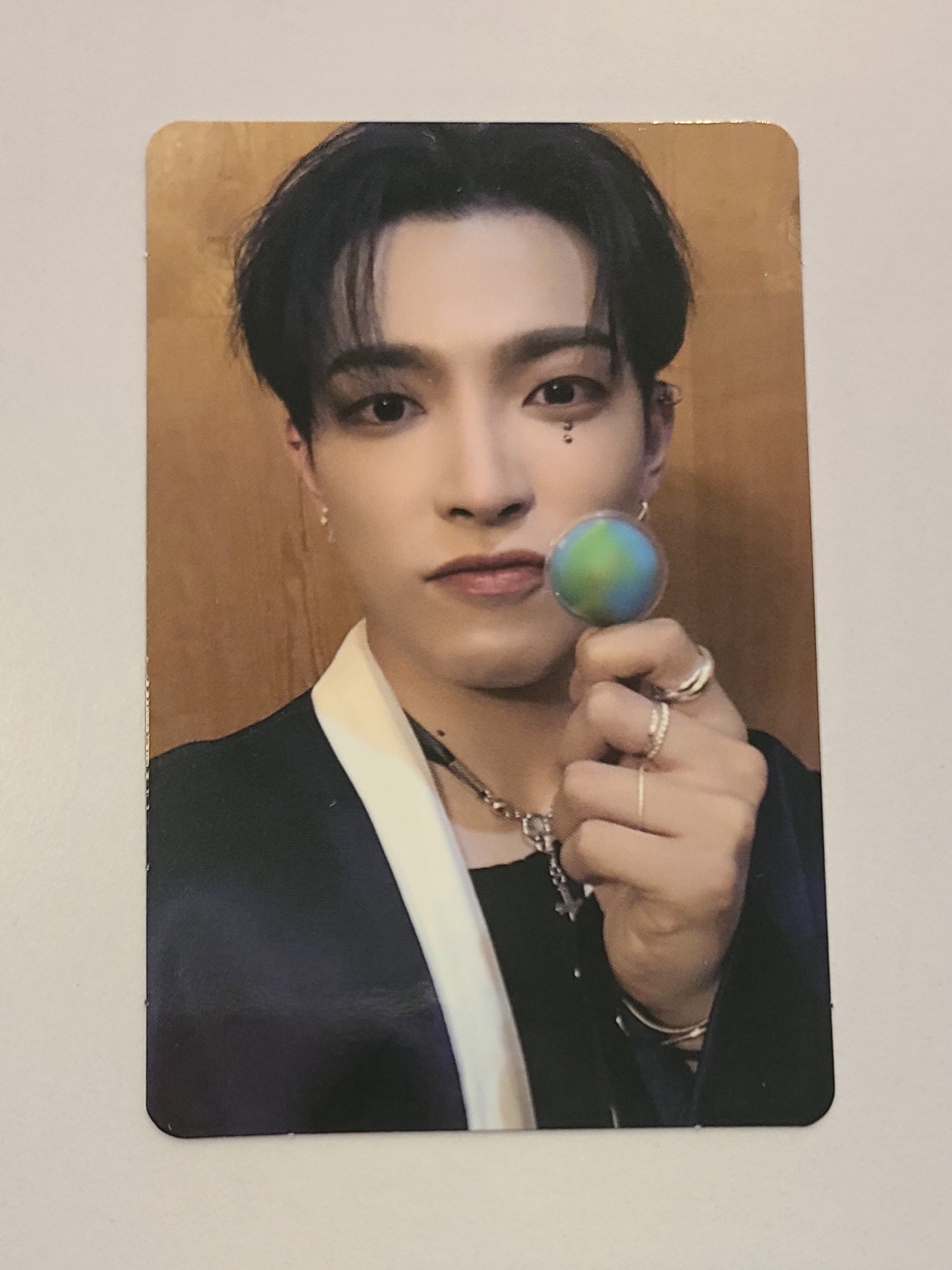 ATEEZ ホンジュン hongjoong 日本 トレカ Wonderland ATEEZ ホンジュン MIGHTEEZ ランダムトレカ 1枚 - メルカリ