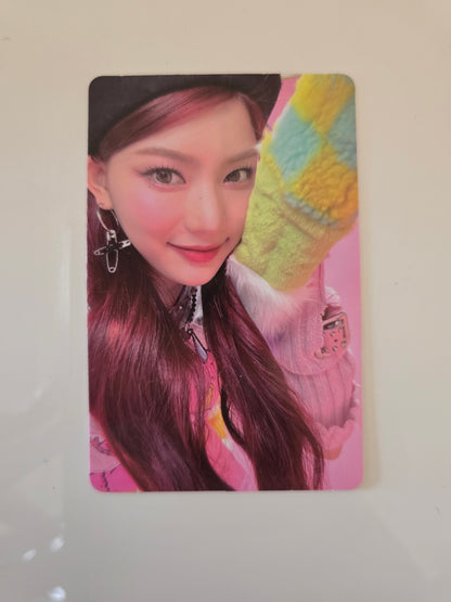 Isa Photocards