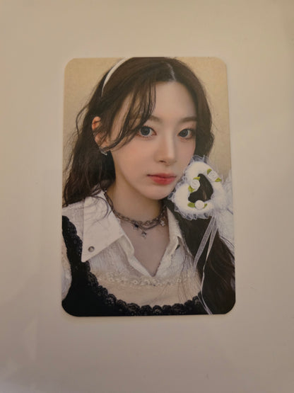 Seeun Photocards