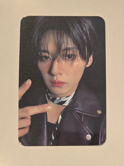 Lee Know Photocards