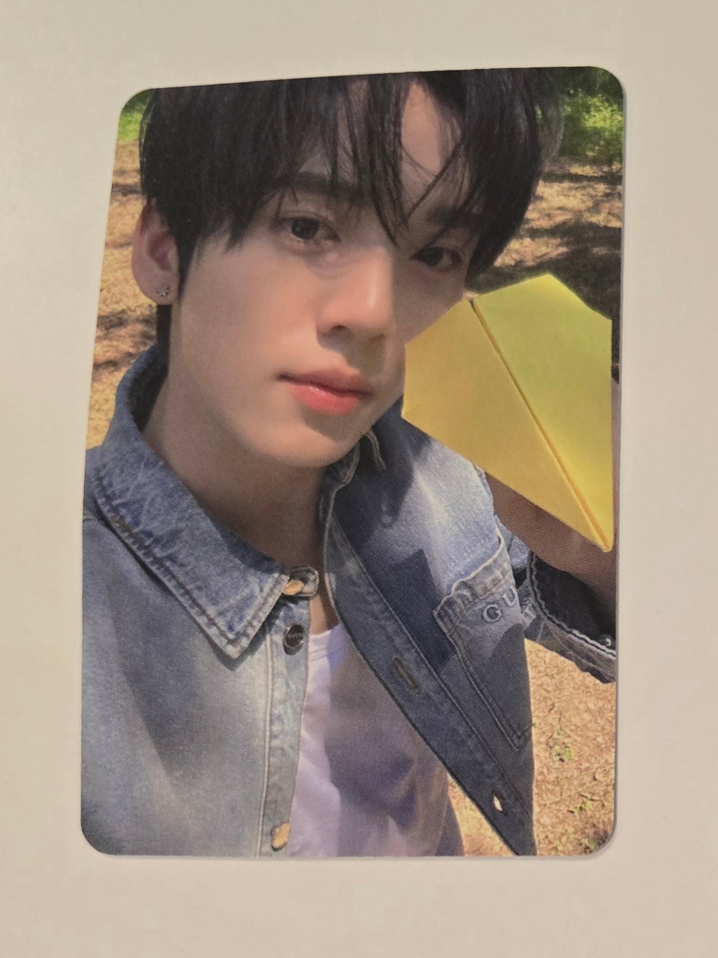 Yujin Photocards