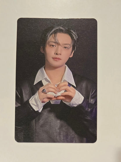 Lee Know Photocards