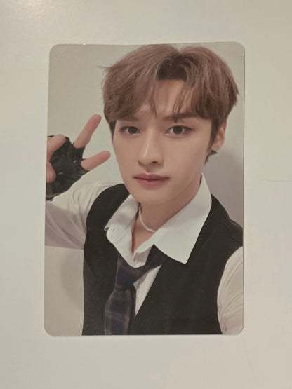 Lee Know Photocards