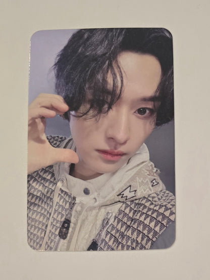 Lee Know Photocards