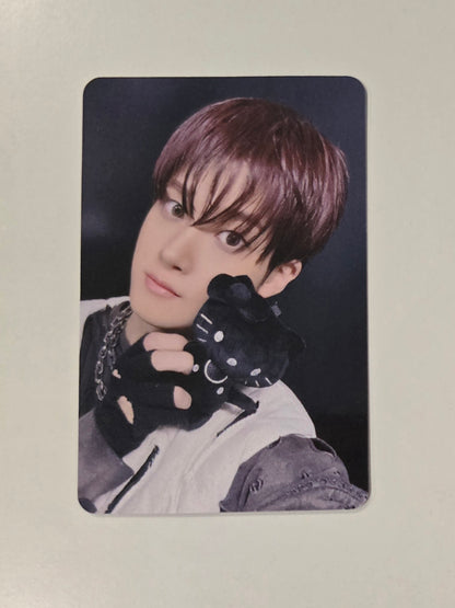 Junmin Photocards