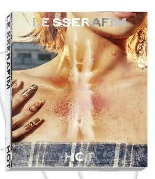 LE SSERAFIM - HOT