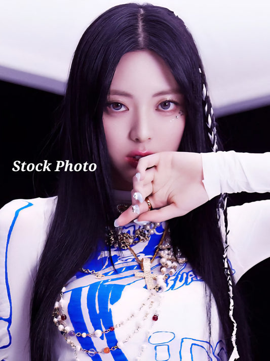 Yuna Photocard